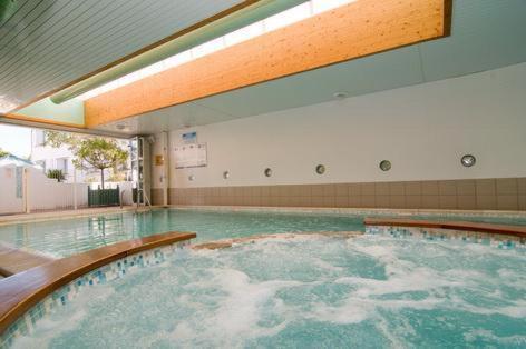 Le Robinson Hotel Saint-Jean-de-Monts Exterior photo